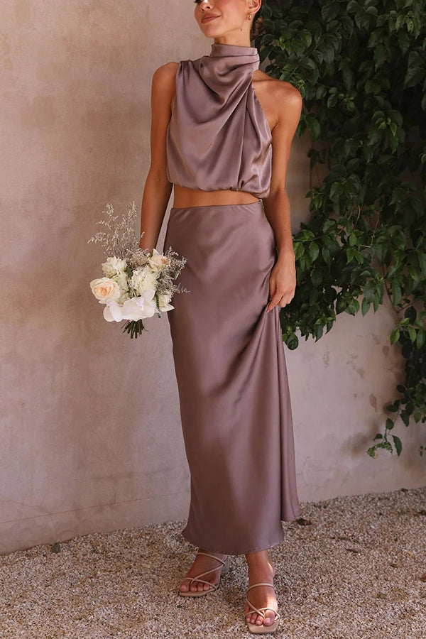 Robe Satinée Adèle | Dos Nu, Élégance Minimaliste, Maxi 11