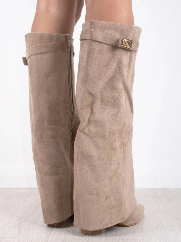Bottes Bella | Suède Noir avec Détails Dorés Élégants pour Femme 8