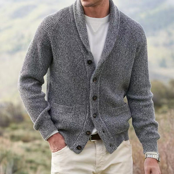 Cardigan Vintage Maxime | Laine Douce & Col V Élégant 1