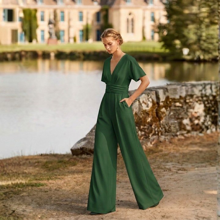 Combinaison Kaia | Jambes larges, col en V, ceinturée élégante 6