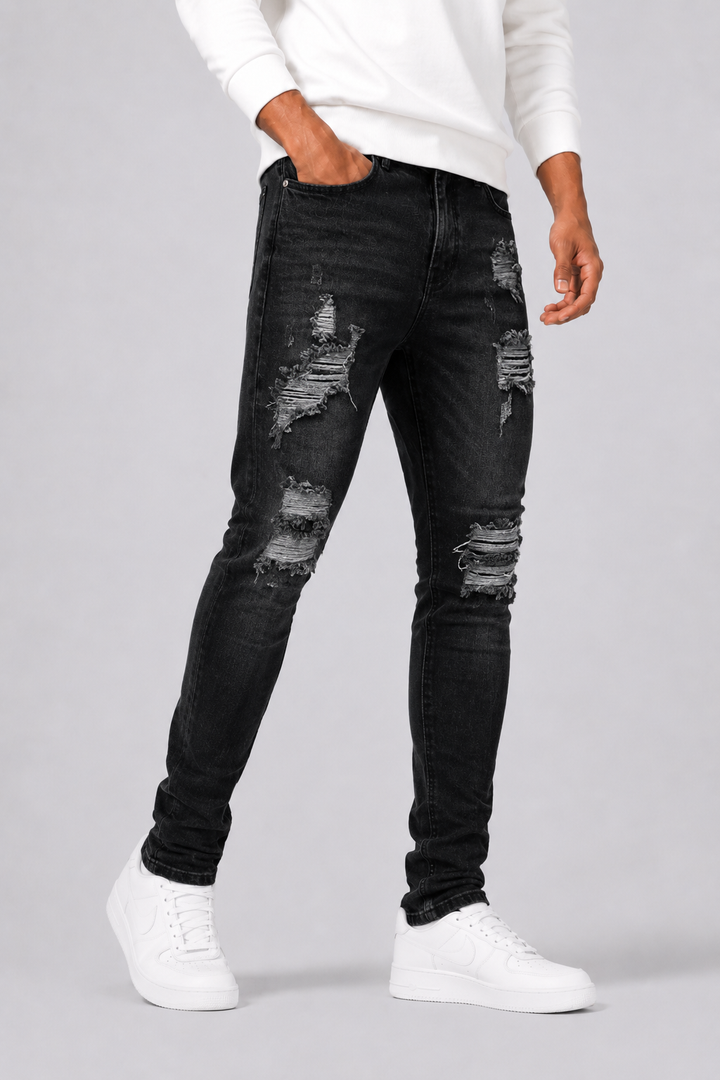 Jean slim Celvoir | Denim déchiré, coupe ajustée moderne 0