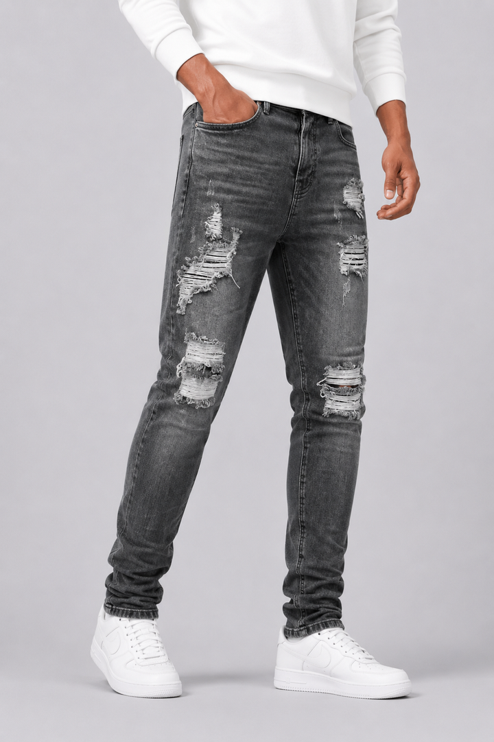Jean slim Celvoir | Denim déchiré, coupe ajustée moderne 5
