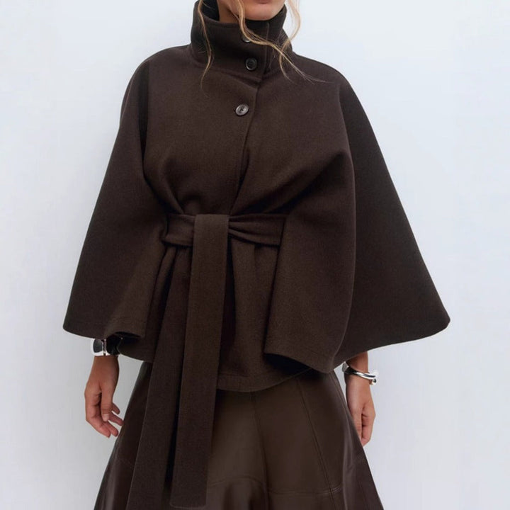 Manteau Cape Élégant pour Femme | Col Haut, Ceinture Ajustable 4
