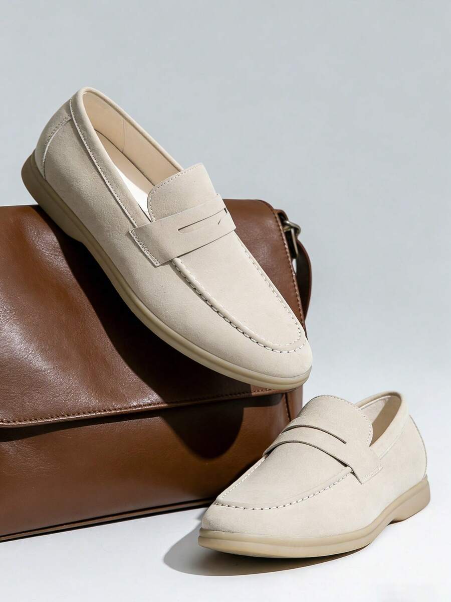 Mocassins Homme Léo | Découpe Frontale & Empeigne Mate en Cuir Synthétique 0