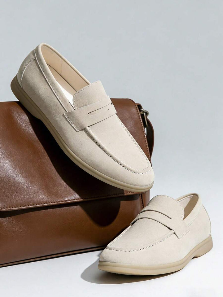 Mocassins Homme Léo | Découpe Frontale & Empeigne Mate en Cuir Synthétique 0