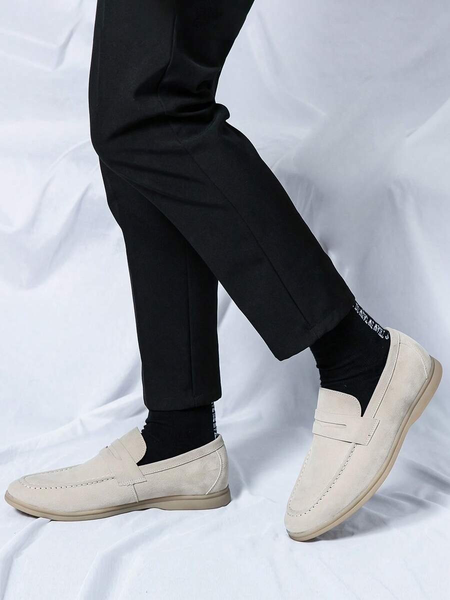 Mocassins Homme Léo | Découpe Frontale & Empeigne Mate en Cuir Synthétique 2