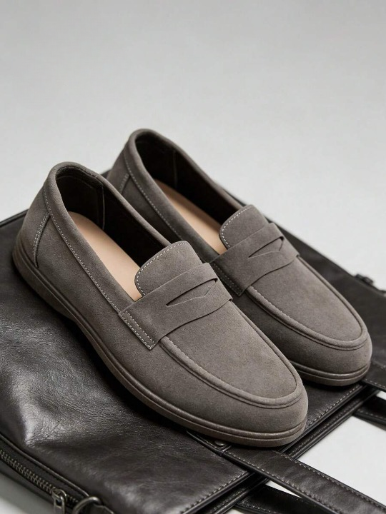 Mocassins Marco | Empeigne Mate & Bride Distinctive en Cuir Synthétique 4