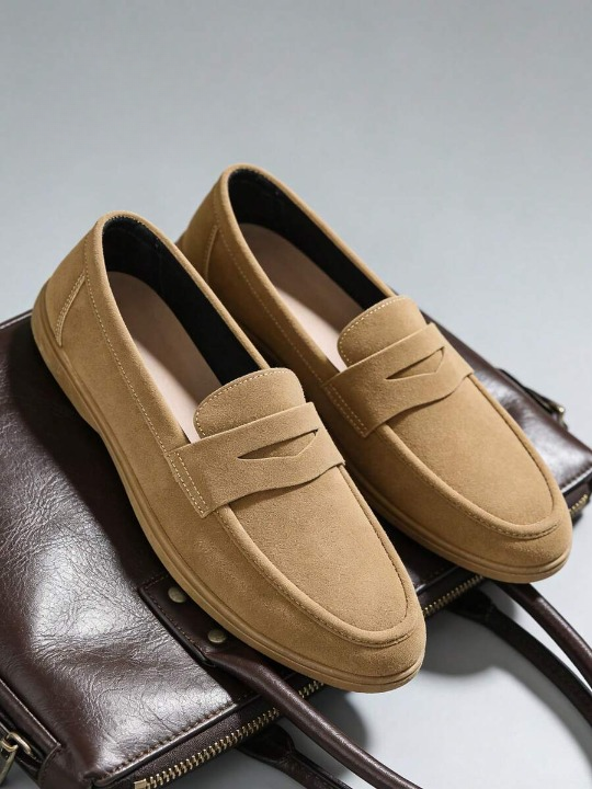 Mocassins Marco | Empeigne Mate & Bride Distinctive en Cuir Synthétique 5