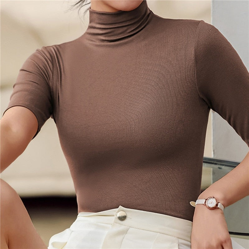 Pull Helivianne | Col Roulé Moderne & Manches Courtes, Coupe Ajustée 3