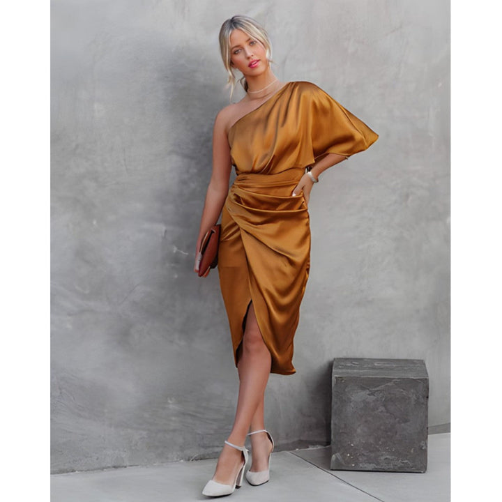 Robe Andréanne | Robe de soirée asymétrique chic pour femme 9