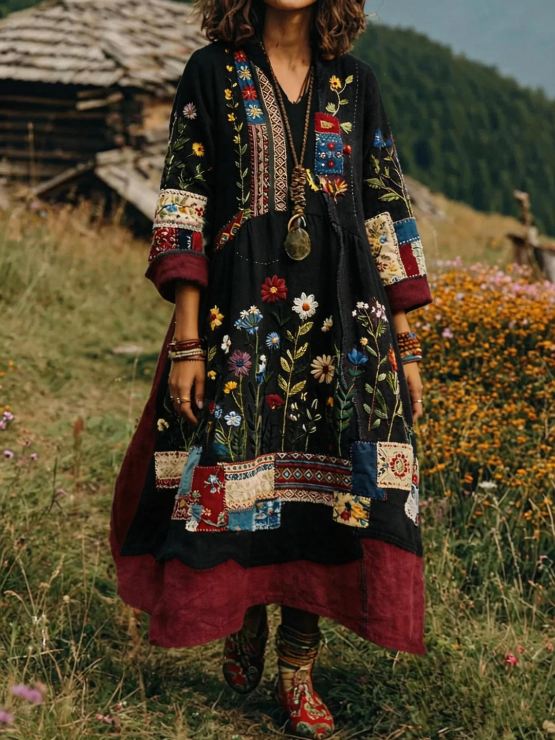 Robe Bohème Éthnique Liora | Patchwork Artistique, Coupe Fluide 4