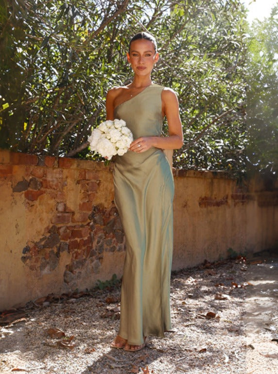 Robe Eudoxie | Robe de Soirée Élégante avec Fente Asymétrique, Coupe Ajustée 2