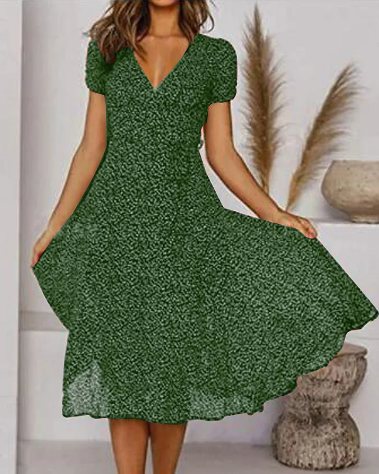 Robe d'été Élise pour femmes | Mousseline légère, Imprimé floral, Col en V élégant 2
