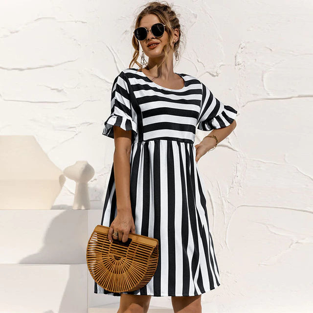 Robe de Plage Levoire | Rayures Élégantes & Manches Volantes pour Femmes 11