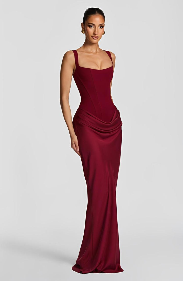 Robe longue Liora | Bretelles Fines & Design Corseté Élégant 9