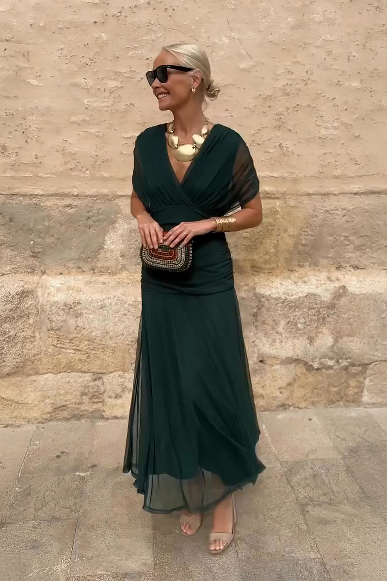 Robe longue Mira | Fluide et élégante, décolleté en V pour femmes 0