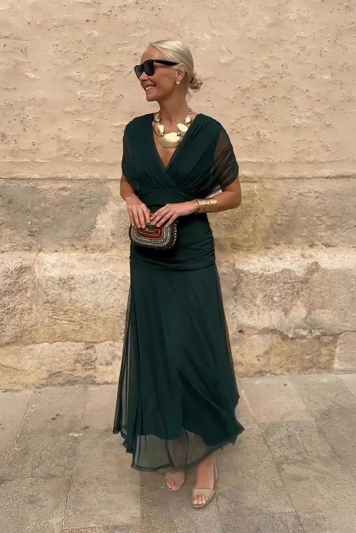Robe longue Mira | Fluide et élégante, décolleté en V pour femmes 0