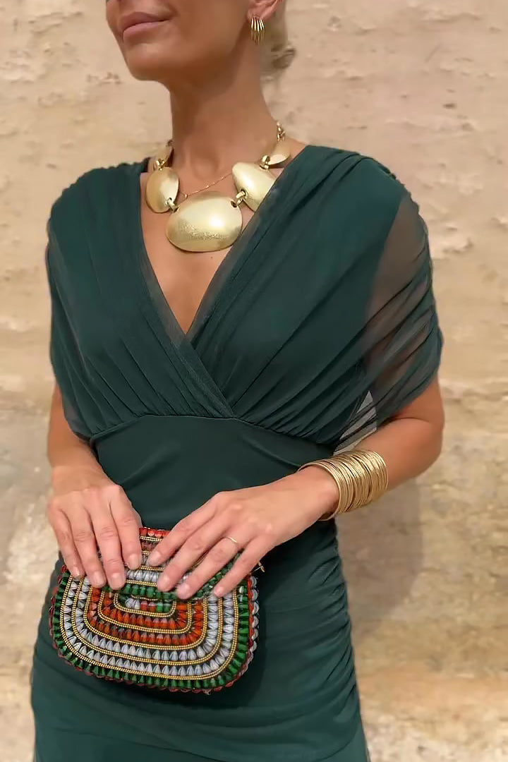 Robe longue Mira | Fluide et élégante, décolleté en V pour femmes 7