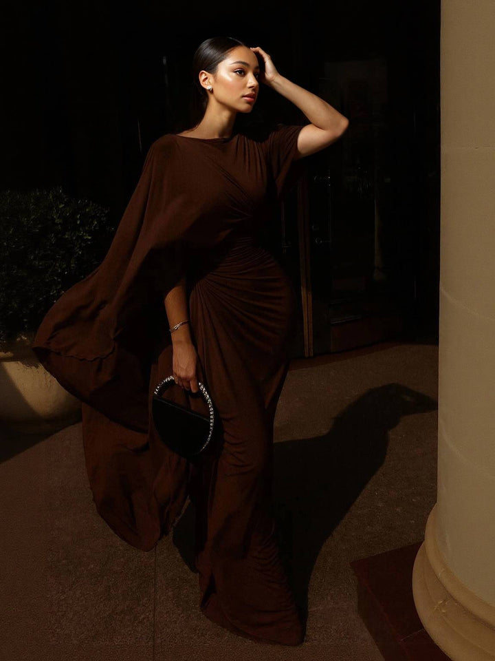 Robe longue Mylène | Drapé à la taille, manches cape, encolure bateau 4