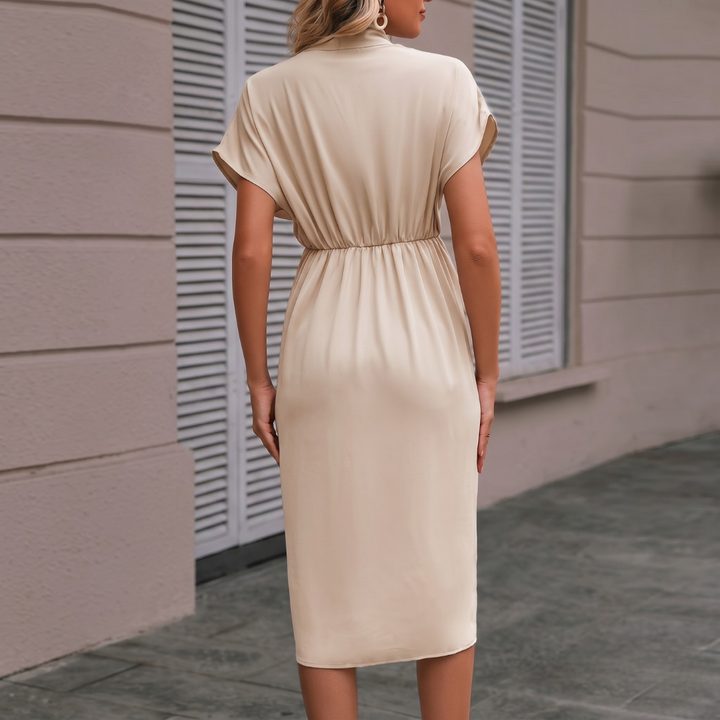 Robe midi Nora | Col V profond, taille torsadée, manches papillon, élégante pour femme 8