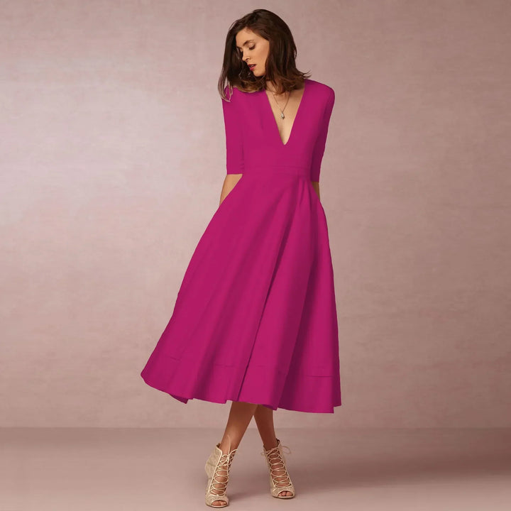 Robe Évasée Romane | Col V, Sans Manches, Élégance Intemporelle 4