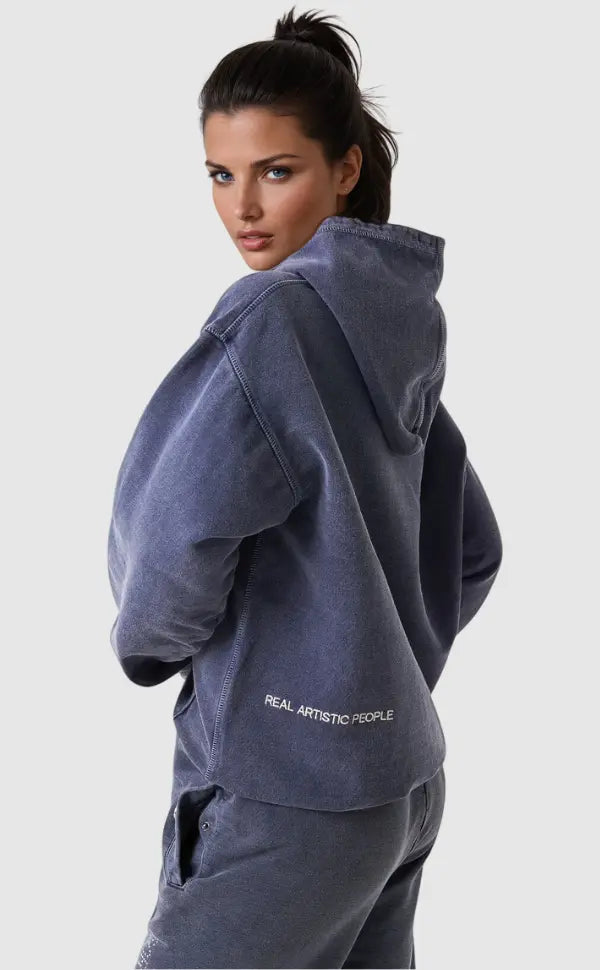 Sweat à Capuche Manon | Design Streetwear, Bords Côtelés 1