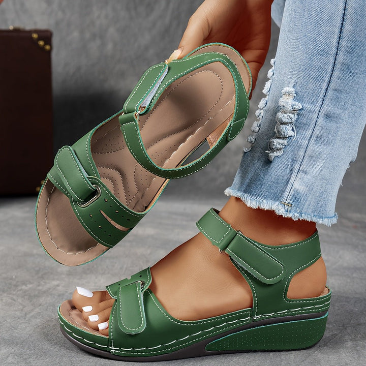 Sandales Sofia | Brides Réglables & Semelle Compensée Confortable 2