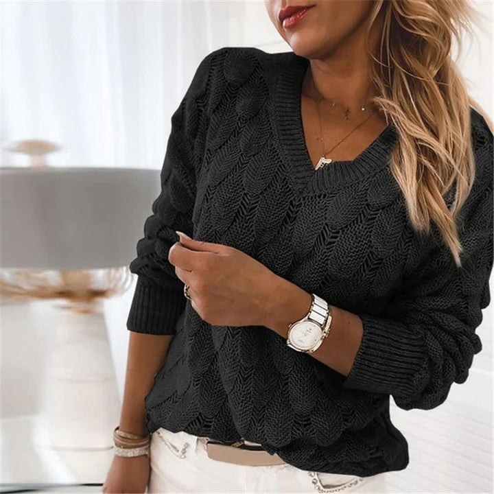 Pull Col V Léa | Maille Ajourée, Style Chic et Décontracté 4
